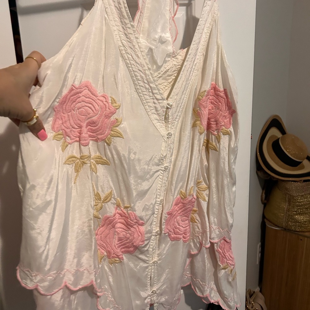 FREE P / M / Like newwww! FITS L & XL . INCREDIBLE PRICE ! bella!!! 🌹🌹🌹💝💝